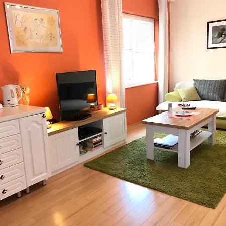 Guest house Apartments - Rooms Vesna Primosten