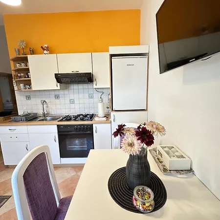 Apartments - Rooms Vesna 3* Primosten