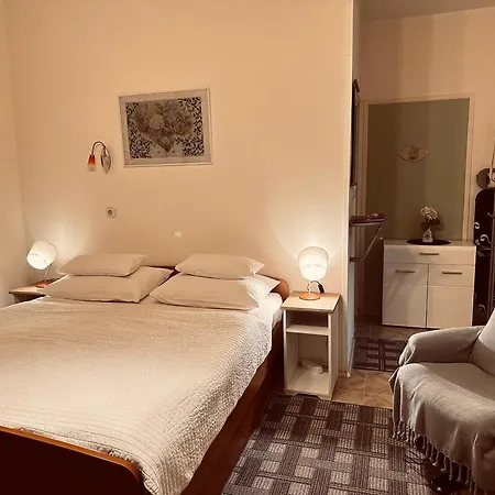 Apartments - Rooms Vesna Guest house