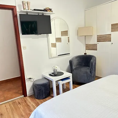 Apartments - Rooms Vesna Guest house 3*