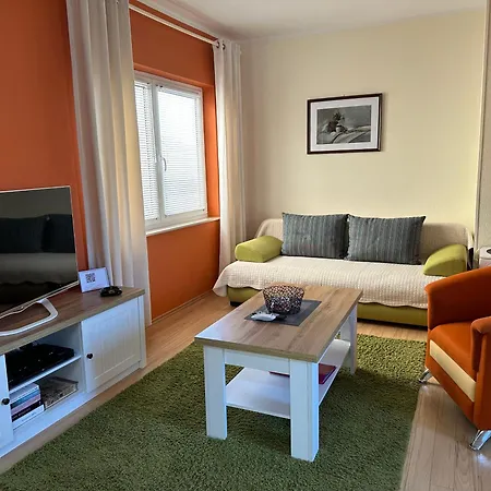 Guest house Apartments - Rooms Vesna Primosten