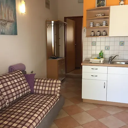 Guest house Apartments - Rooms Vesna