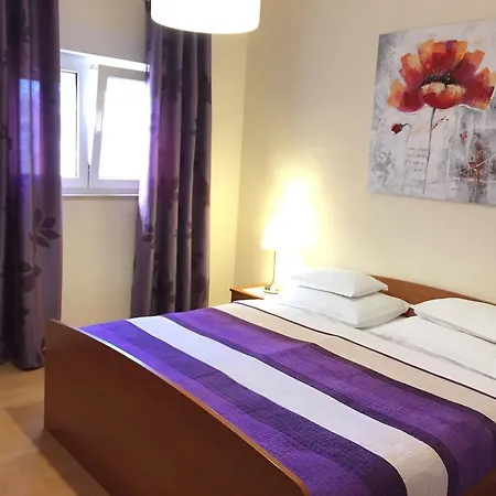 Apartments - Rooms Vesna Guest house