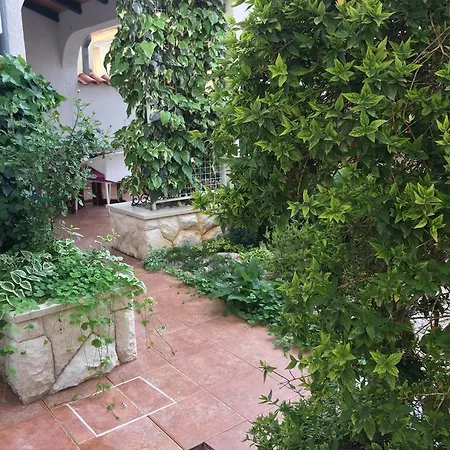 - Vesna Affittacamere 3*