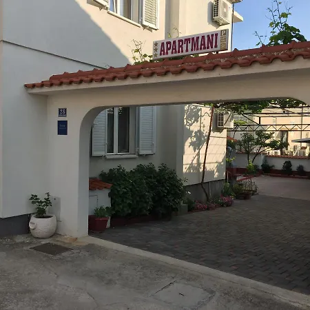 Apartments - Rooms Vesna Primosten