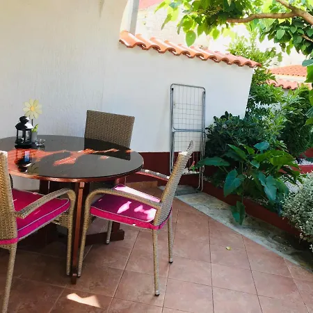 Guest house Apartments - Rooms Vesna