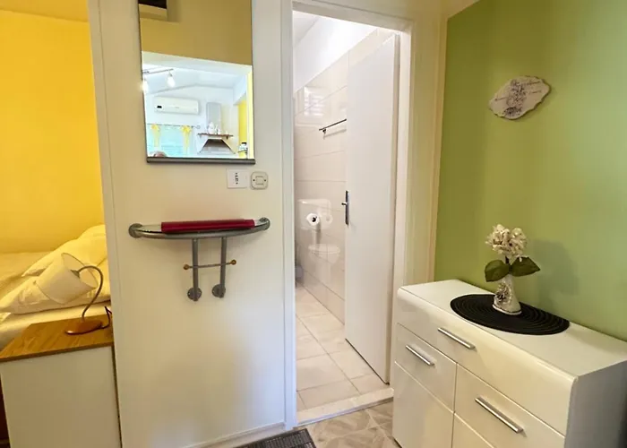 Pensionat - Vesna Primošten