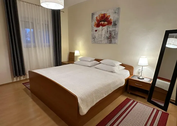 - Vesna Pensionat Primošten