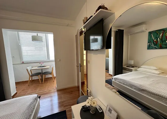 - Vesna Pensionat 3*